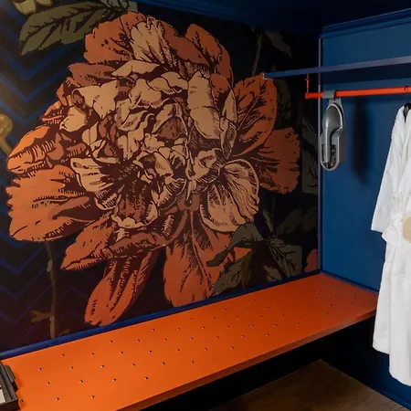 アングロ アメリカン フローレンス キュリオ コレクションbyヒルトン ホテル 5*