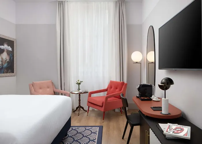Anglo American Florence, Curio Collection By Hilton Floransa