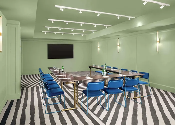 Anglo American Florence, Curio Collection By Hilton 5*