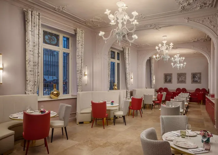 Anglo American Florence, Curio Collection By Hilton 5*